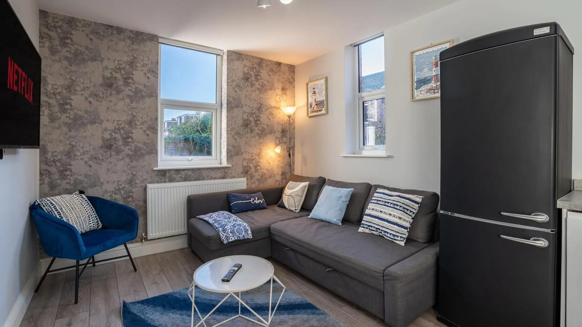 2 Bedroom, 2 Bathroom Garden Flat, By Primal Estates Short Lets In Brighton 0*,